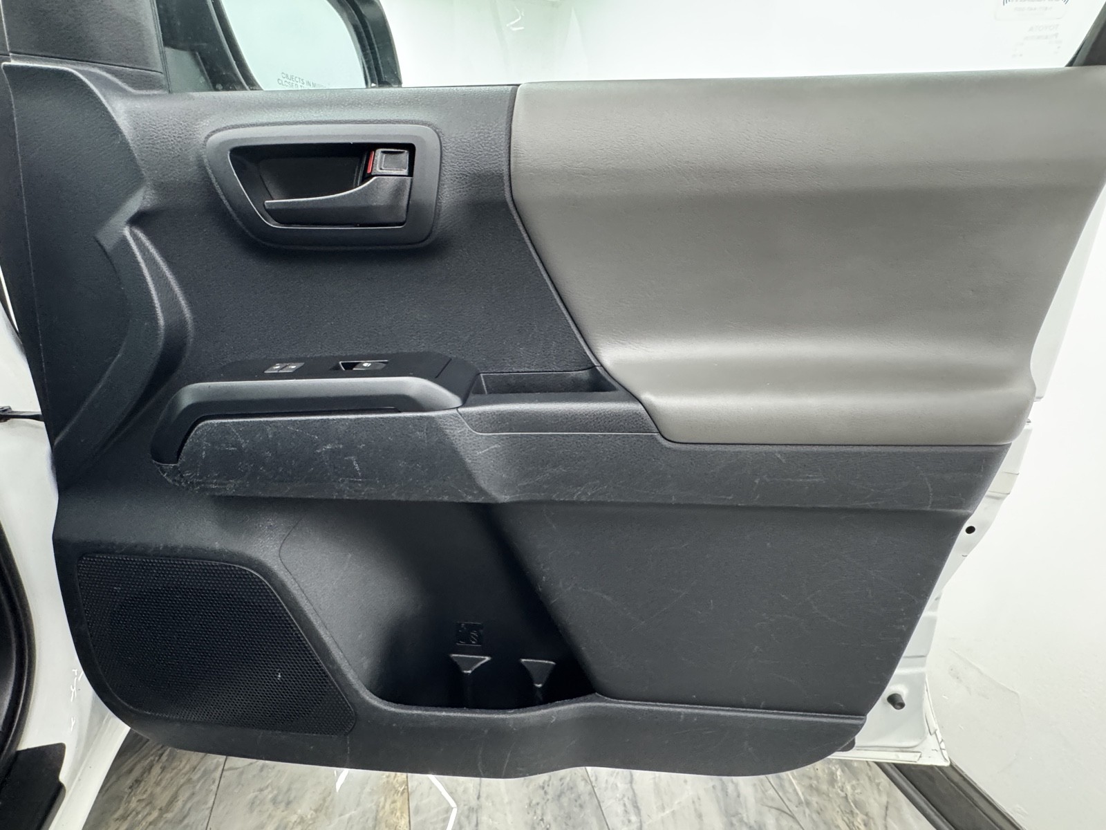 2020 Toyota Tacoma SR Access Cab photo 39