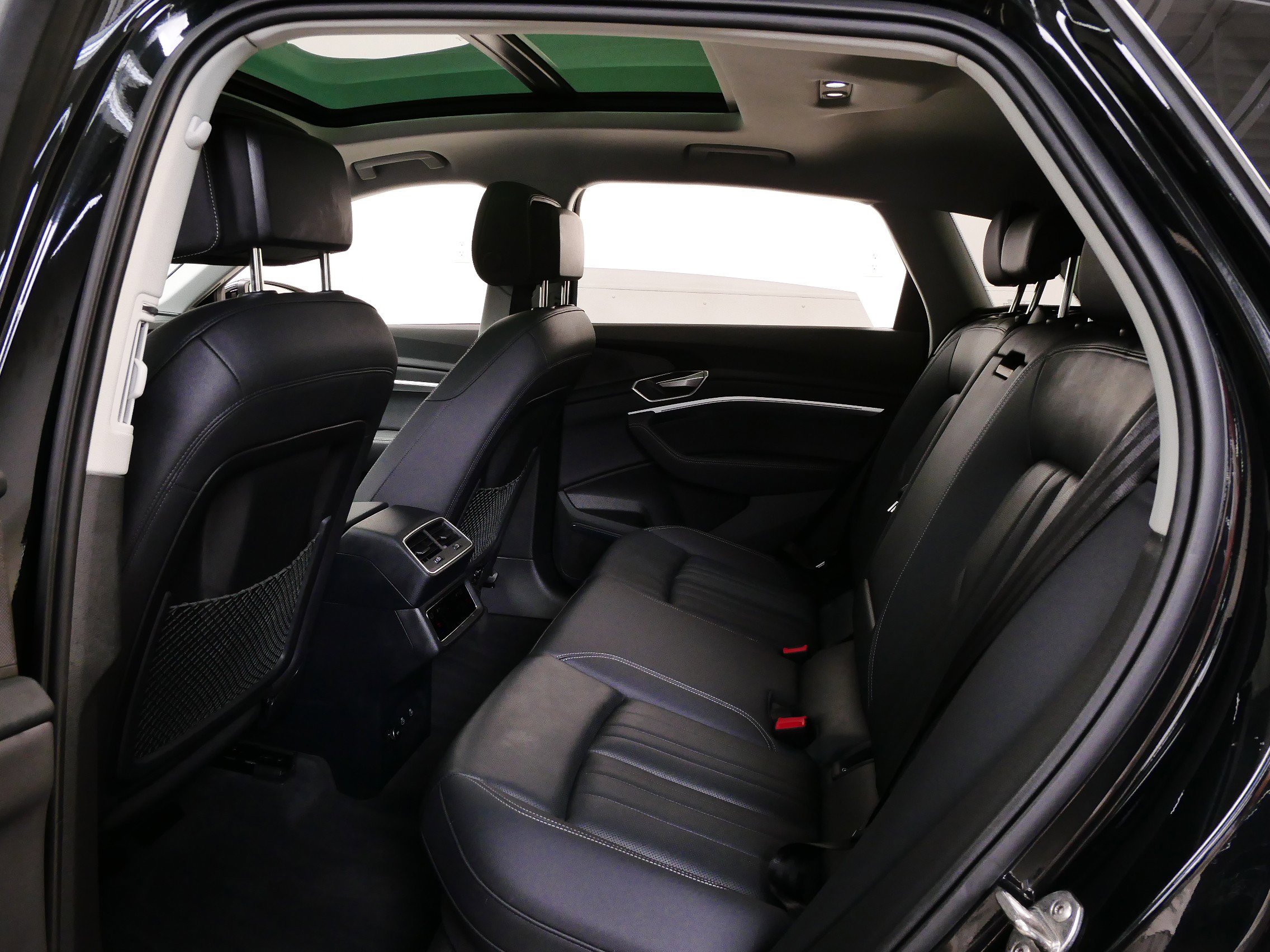 2024 Audi Q8 E-tron Premium Plus photo 12