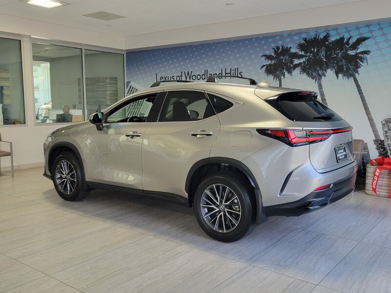 2025 Lexus NX 350 Premium AWD photo 2