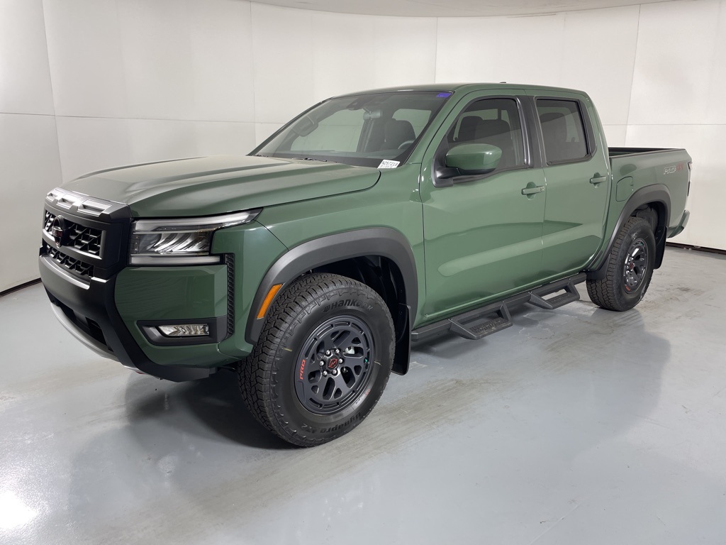 2025 Nissan Frontier Crew Cab PRO-4X photo 2