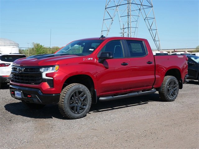 2025 Chevrolet Silverado 1500 LT Trail Boss photo 2
