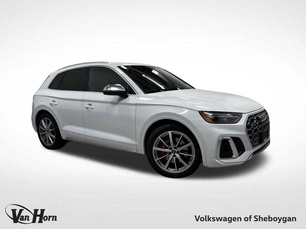 2023 Audi SQ5 Premium Plus's photo