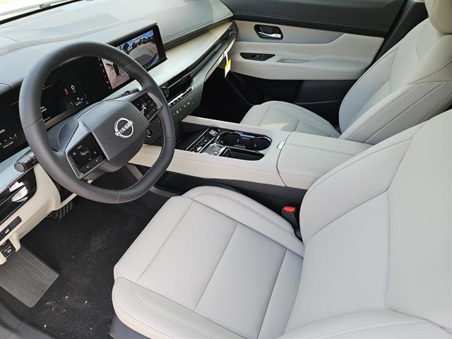 2025 Nissan Murano SL photo 9