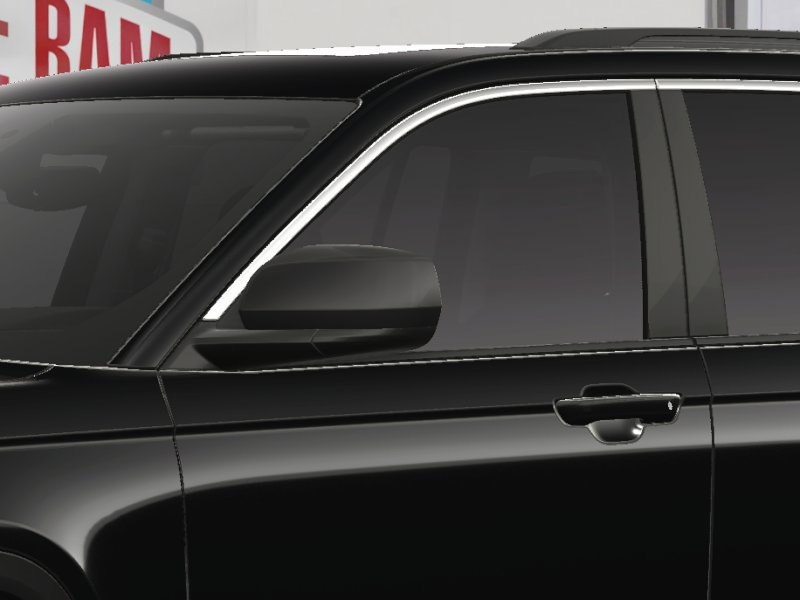 2025 Jeep Grand Cherokee Laredo photo 14