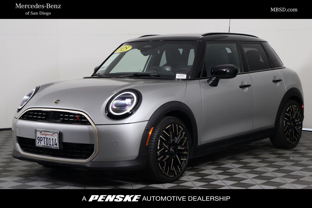 2025 MINI Hardtop 4 Door S's photo