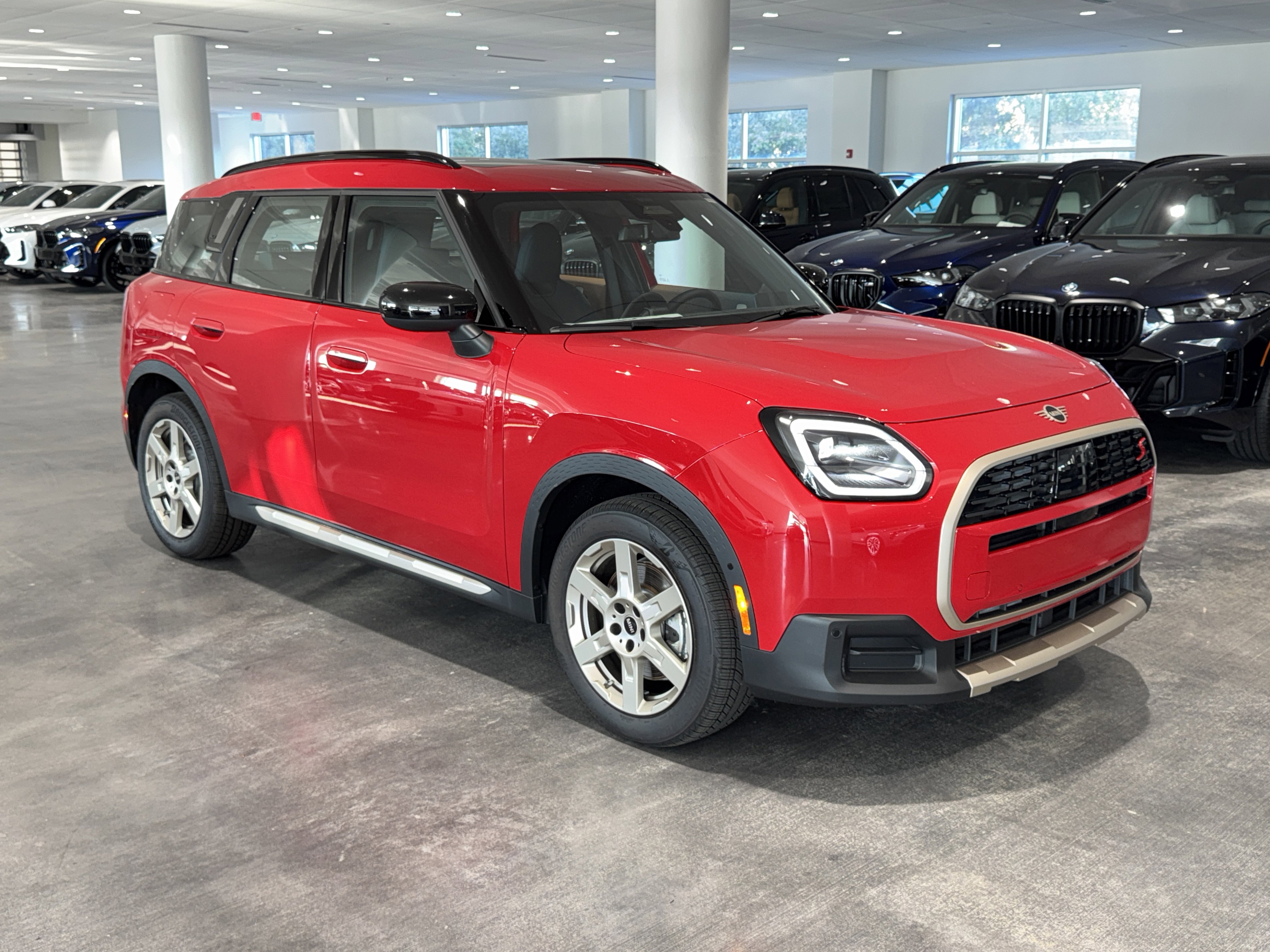 2025 MINI Countryman S's photo