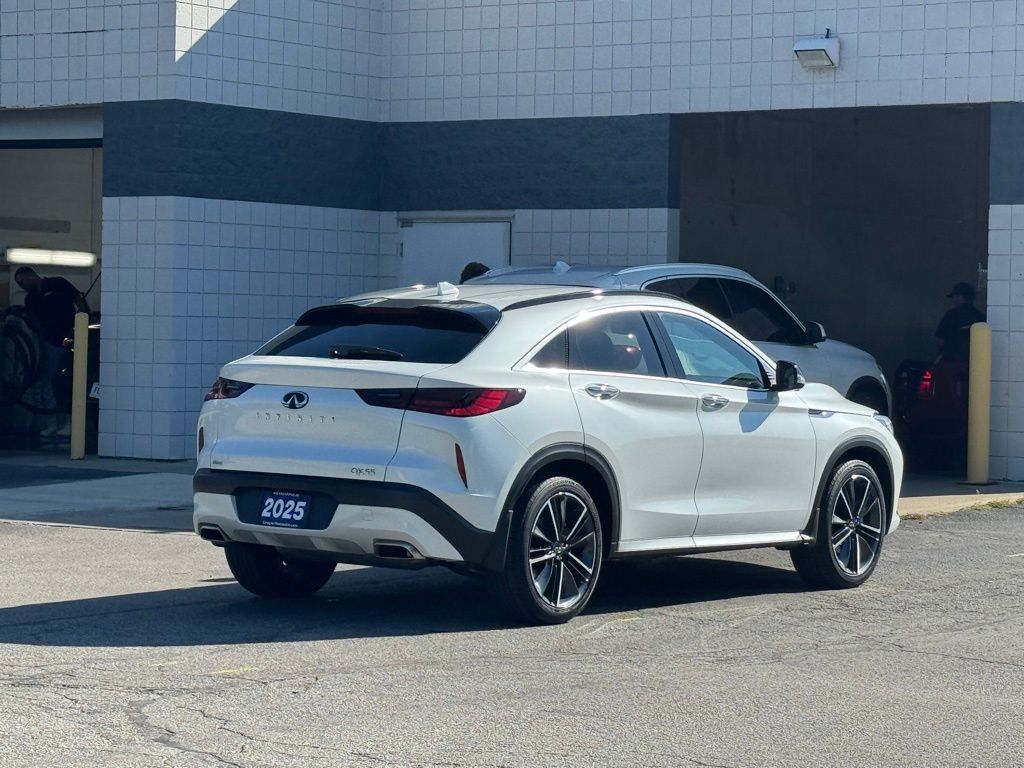 2025 Infiniti QX55 Essential photo 4