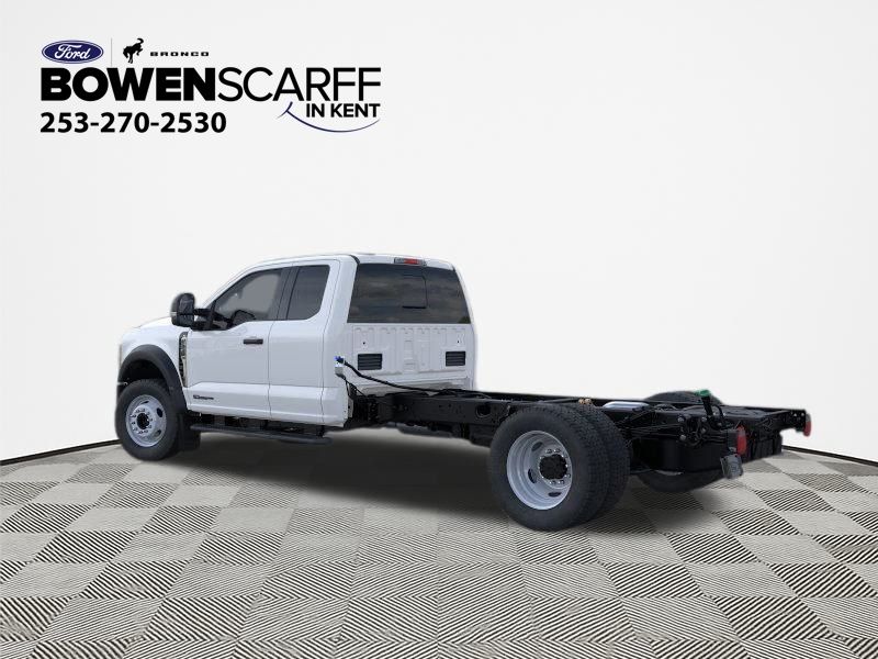 2025 Ford F-550 photo 4