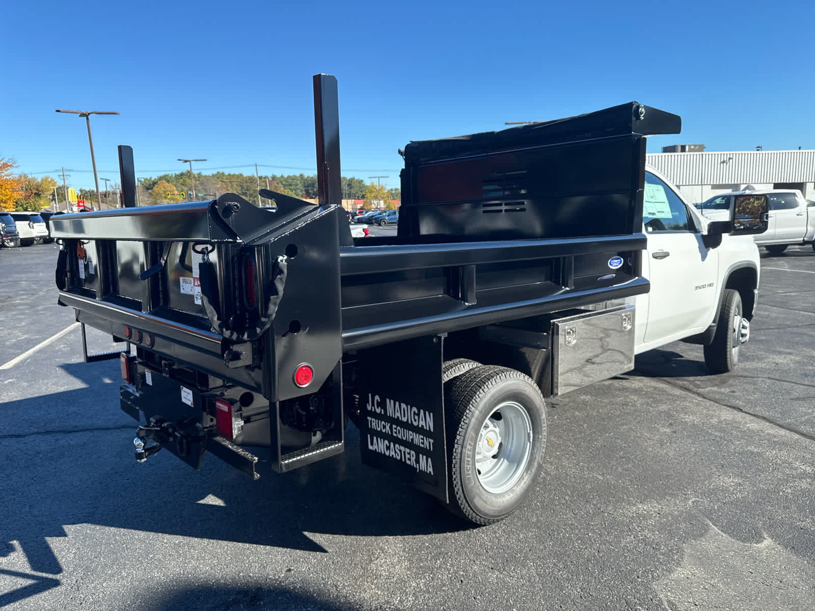 2025 Chevrolet Silverado 3500HD Work Truck photo 3