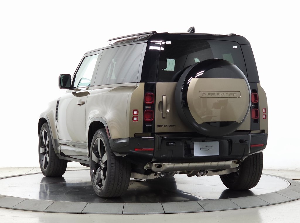 2025 LAND ROVER DEFENDER - Image 2
