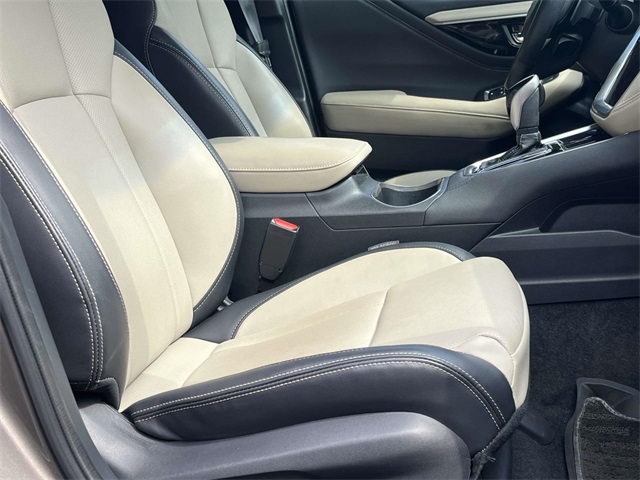 2021 Subaru Outback Limited XT photo 18