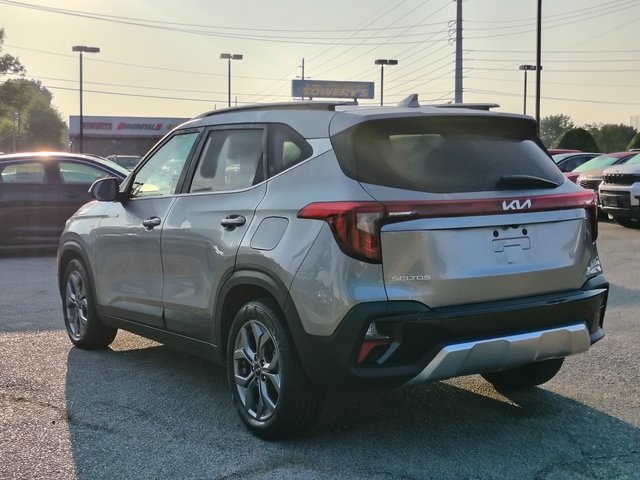 2024 Kia Seltos S photo 11