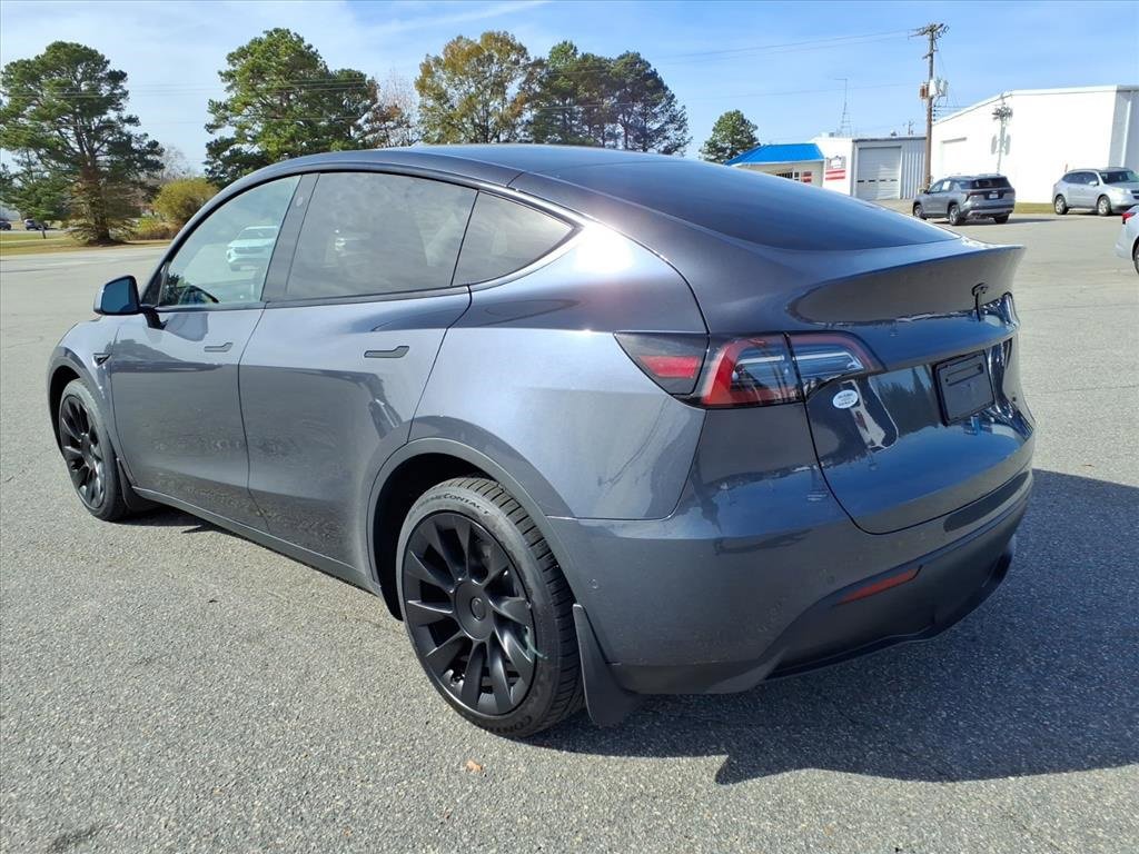 2022 Tesla Model Y Long Range photo 2