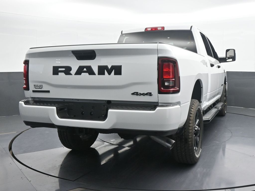 2026 Ram 2500 Big Horn photo 4