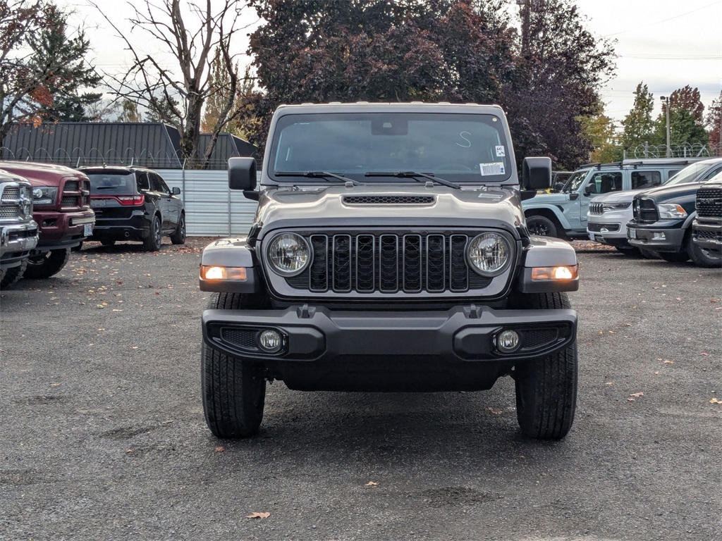 2025 Jeep Gladiator Sport S photo 2