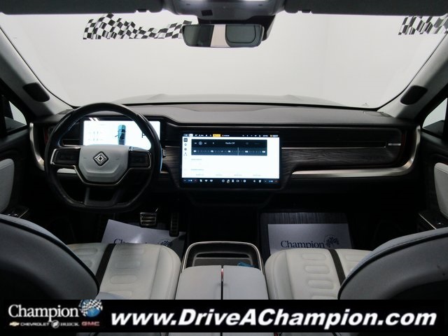 2022 Rivian R1T Adventure photo 8