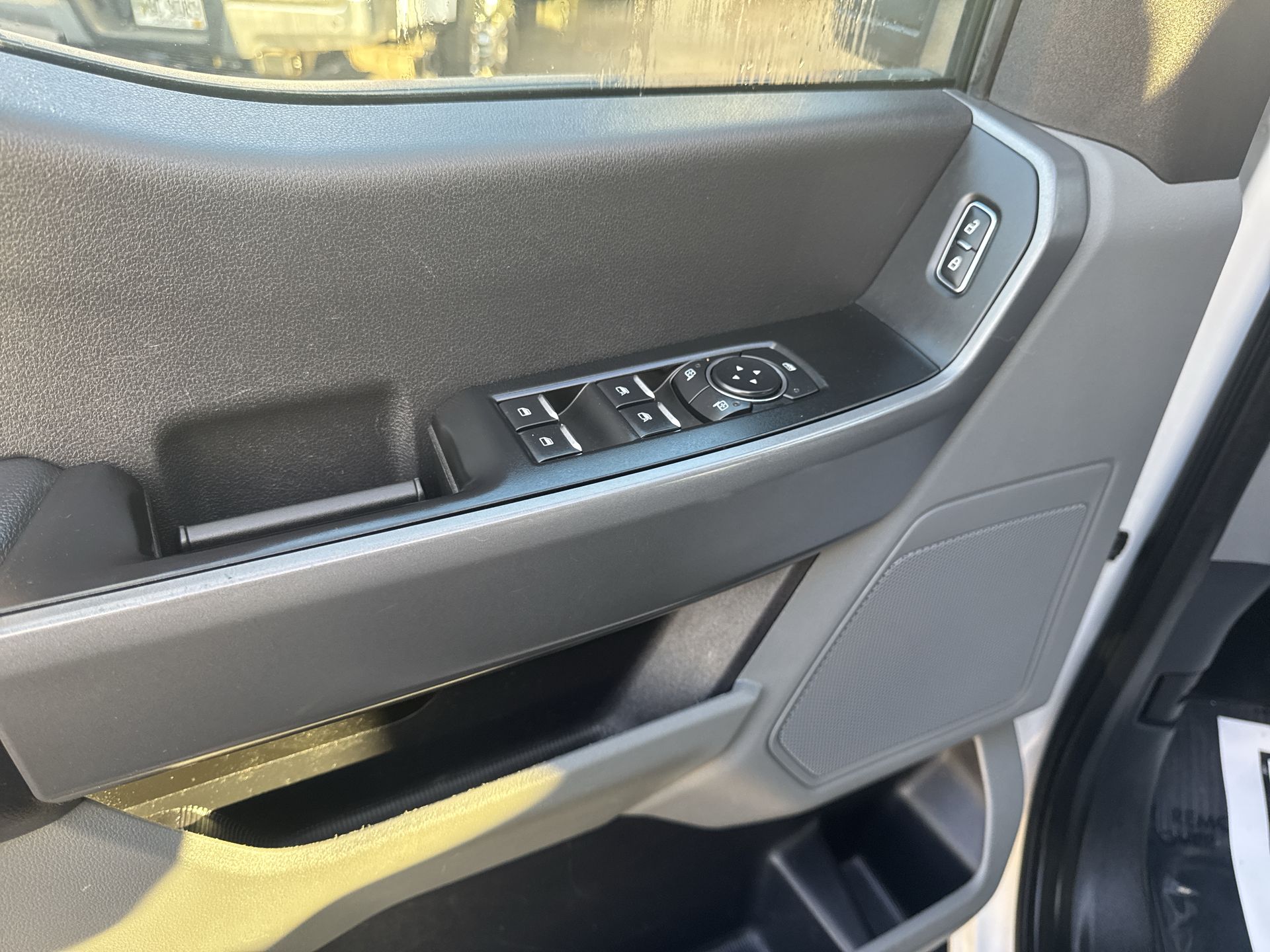 2024 Ford F-250 XLT photo 3