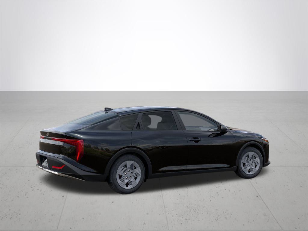 2025 Kia K4 LX photo 4