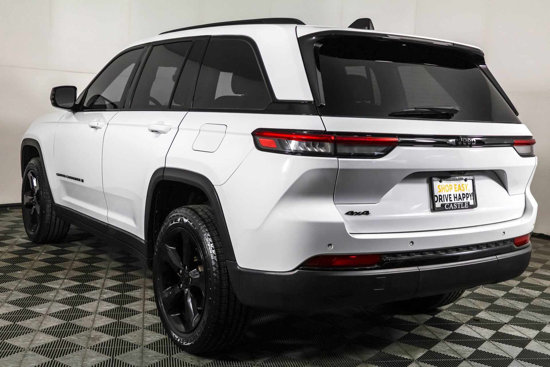 2023 Jeep Grand Cherokee Altitude photo 9