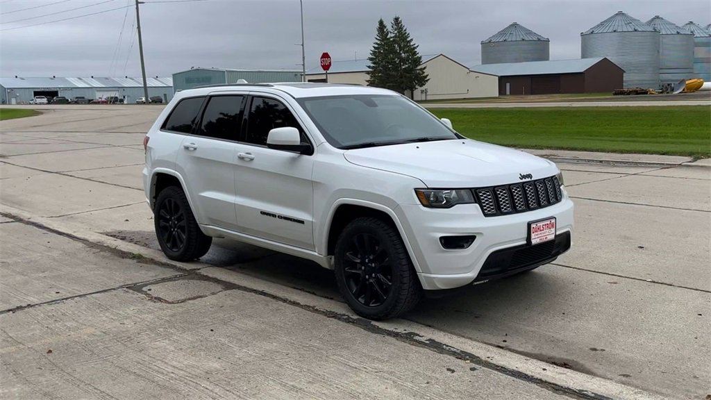 Used 2020 Jeep Grand Cherokee Altitude with VIN 1C4RJFAG5LC387053 for sale in Oslo, Minnesota