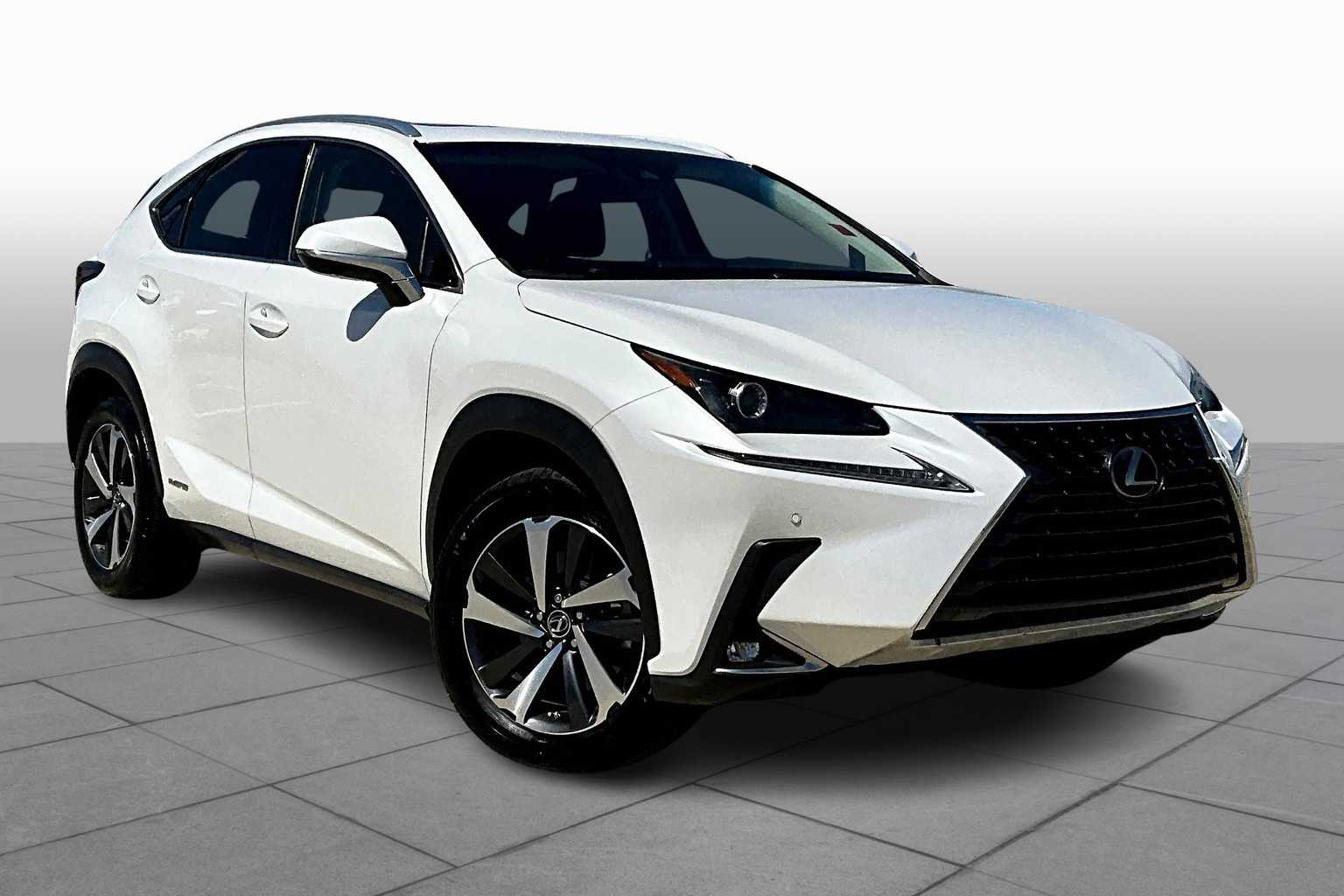 2019 Lexus NX 300h Luxury photo 2
