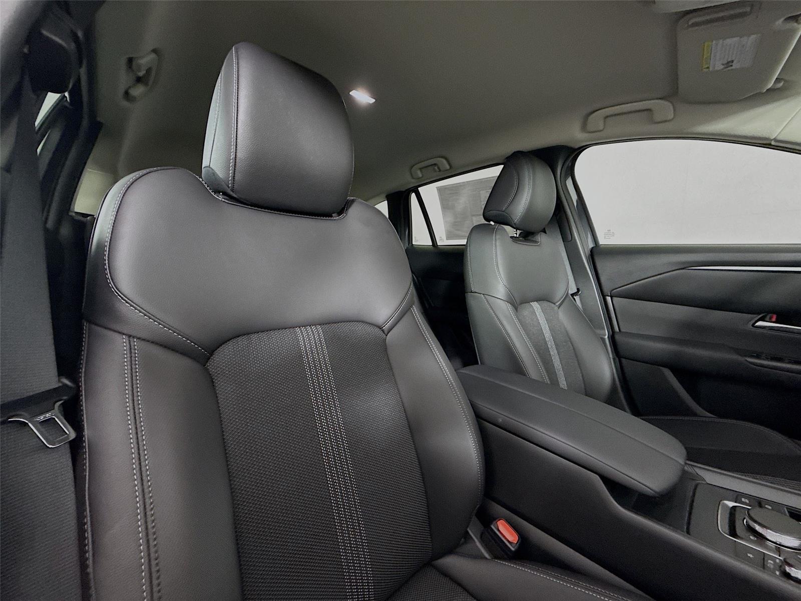 2025 Mazda CX-50 2.5 S Preferred photo 38