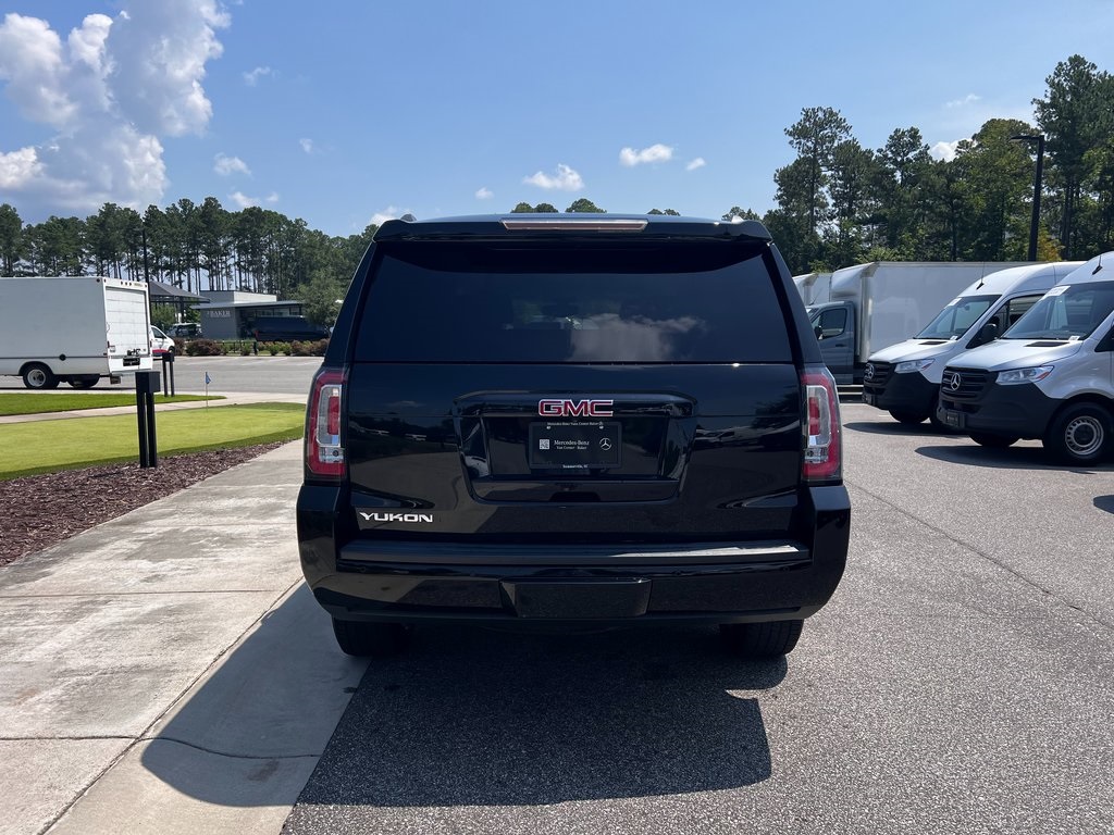 2017 Gmc Yukon SLE photo 4