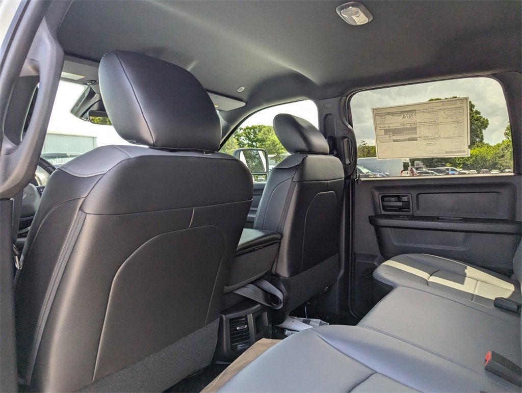 2025 Ram 5500 Tradesman photo 9