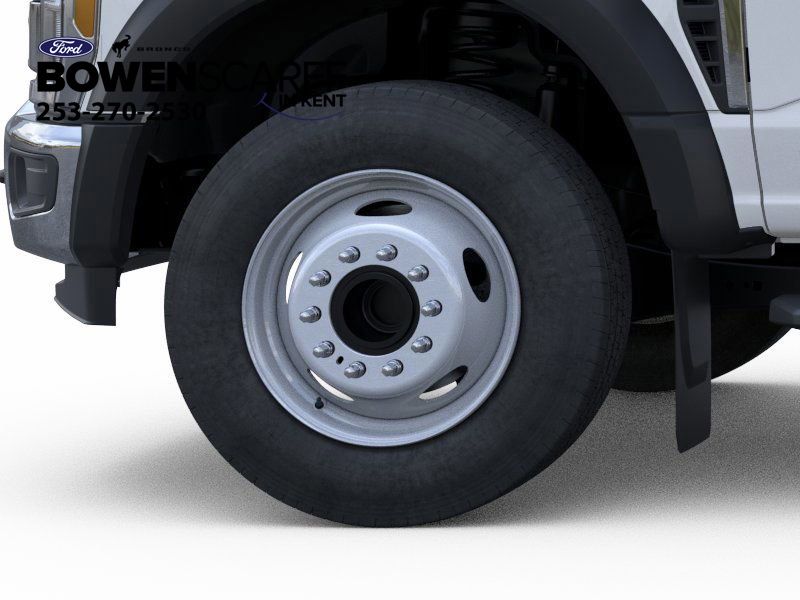2025 Ford F-600 photo 18
