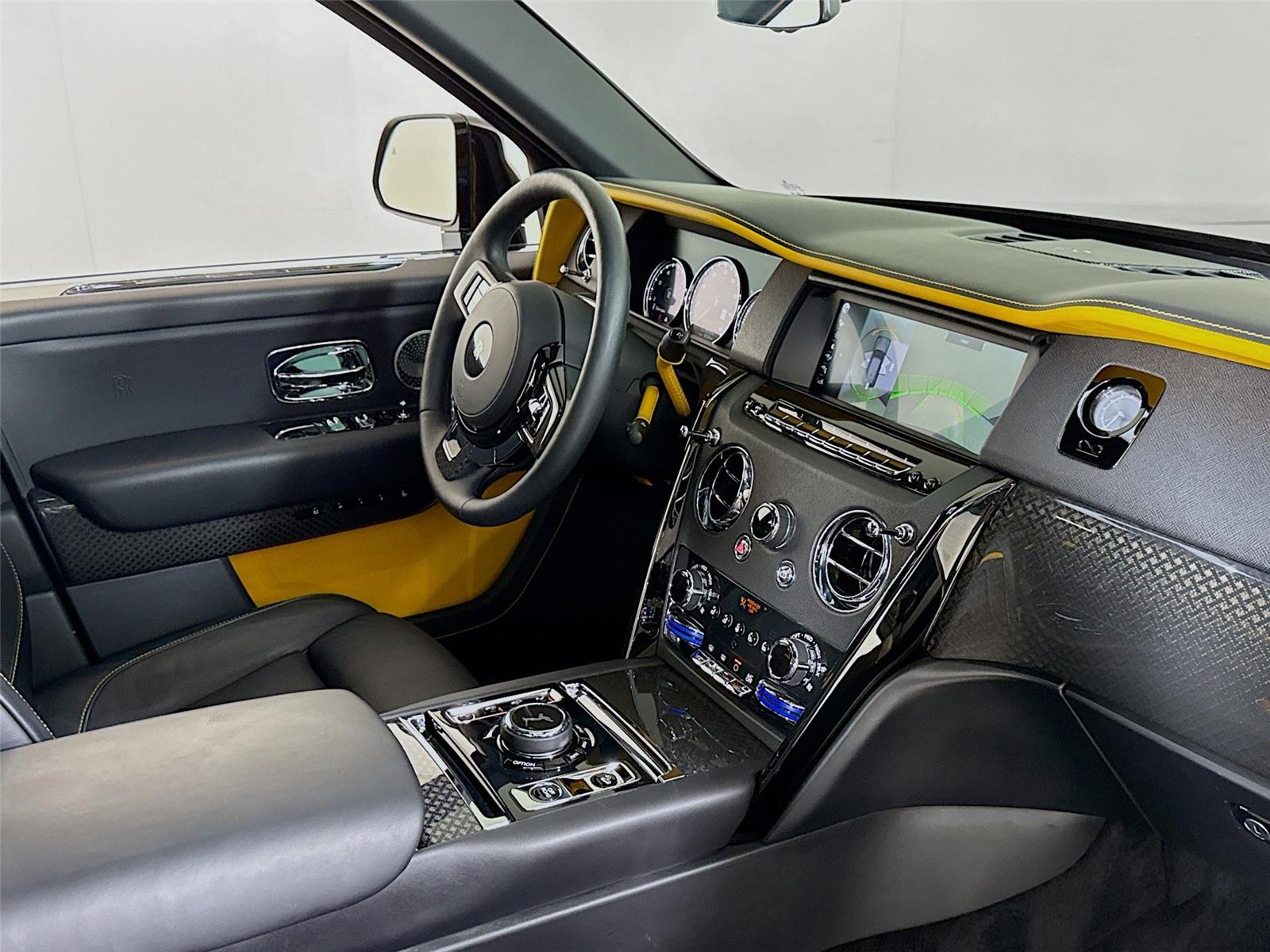 2023 Rolls Royce Cullinan Black Badge photo 34