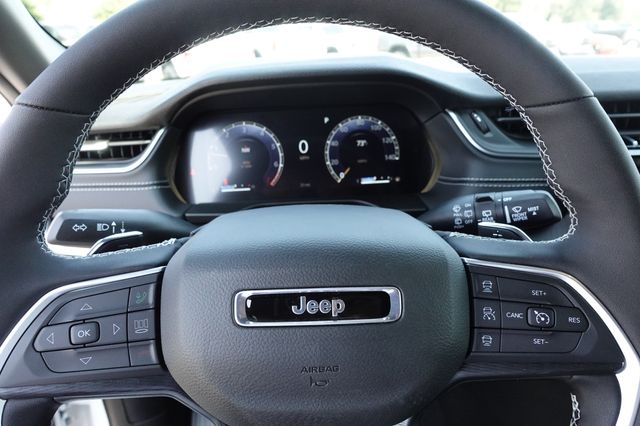 2025 Jeep Grand Cherokee Altitude X photo 12