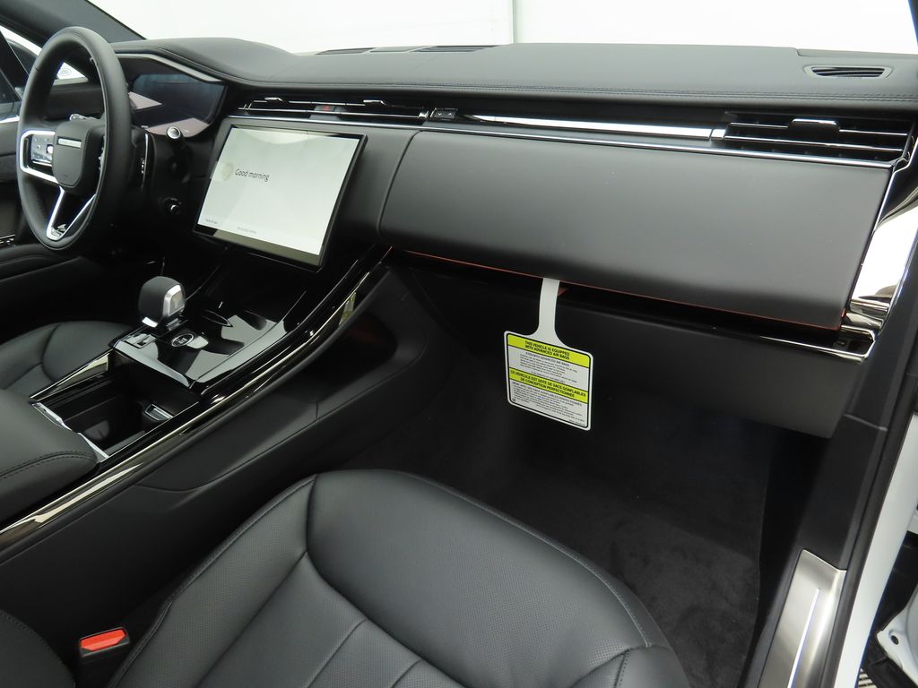 2025 Land Rover Range Rover Sport SE photo 15