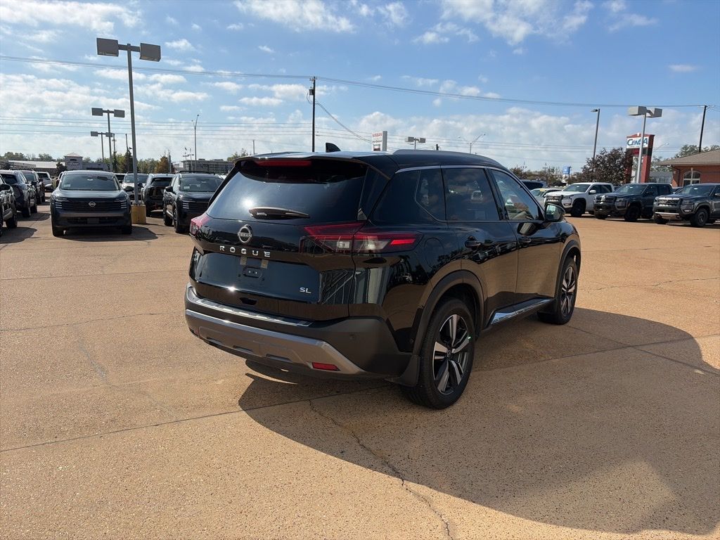 2023 Nissan Rogue SL photo 4