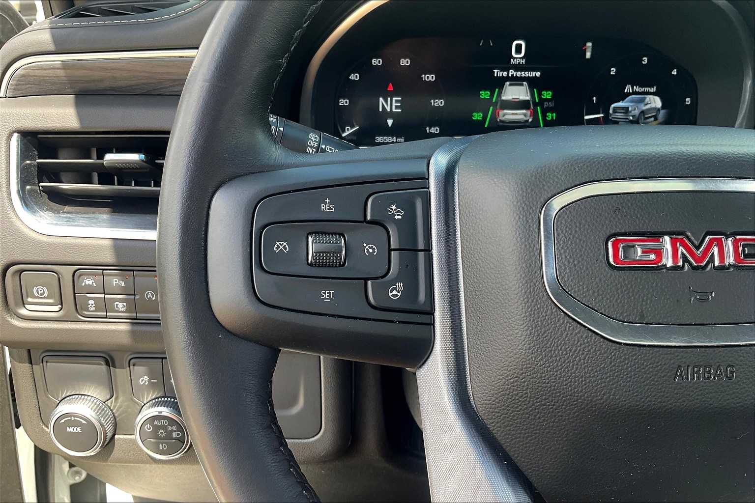 2022 Gmc Yukon SLT photo 20