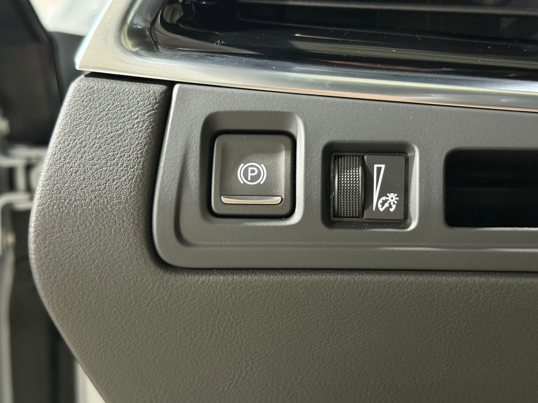 2025 Cadillac XT6 Luxury photo 25