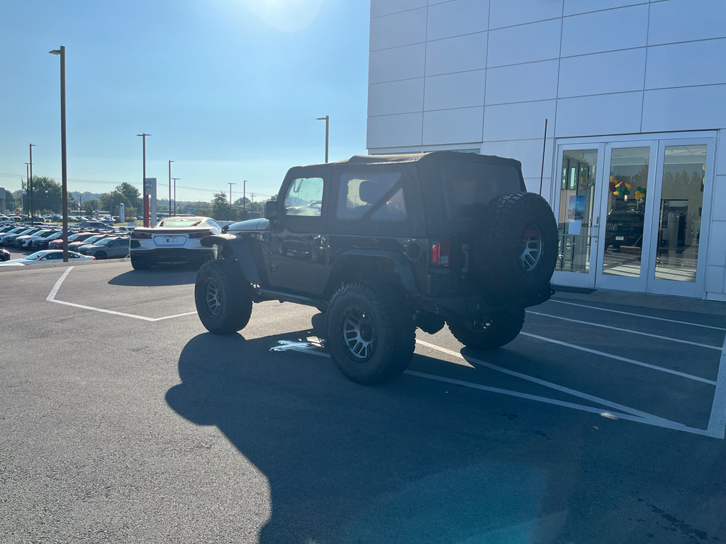 2017 Jeep Wrangler Willys Wheeler photo 4