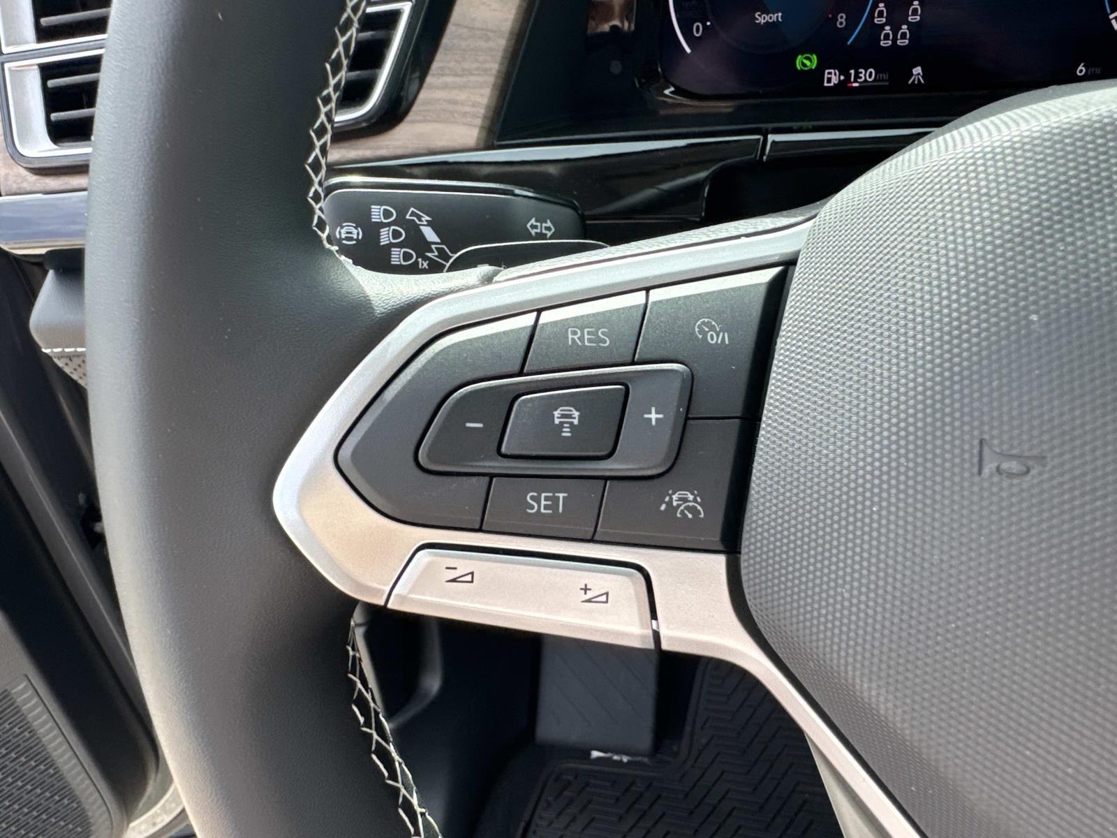 2026 Volkswagen Atlas SE Technology photo 13