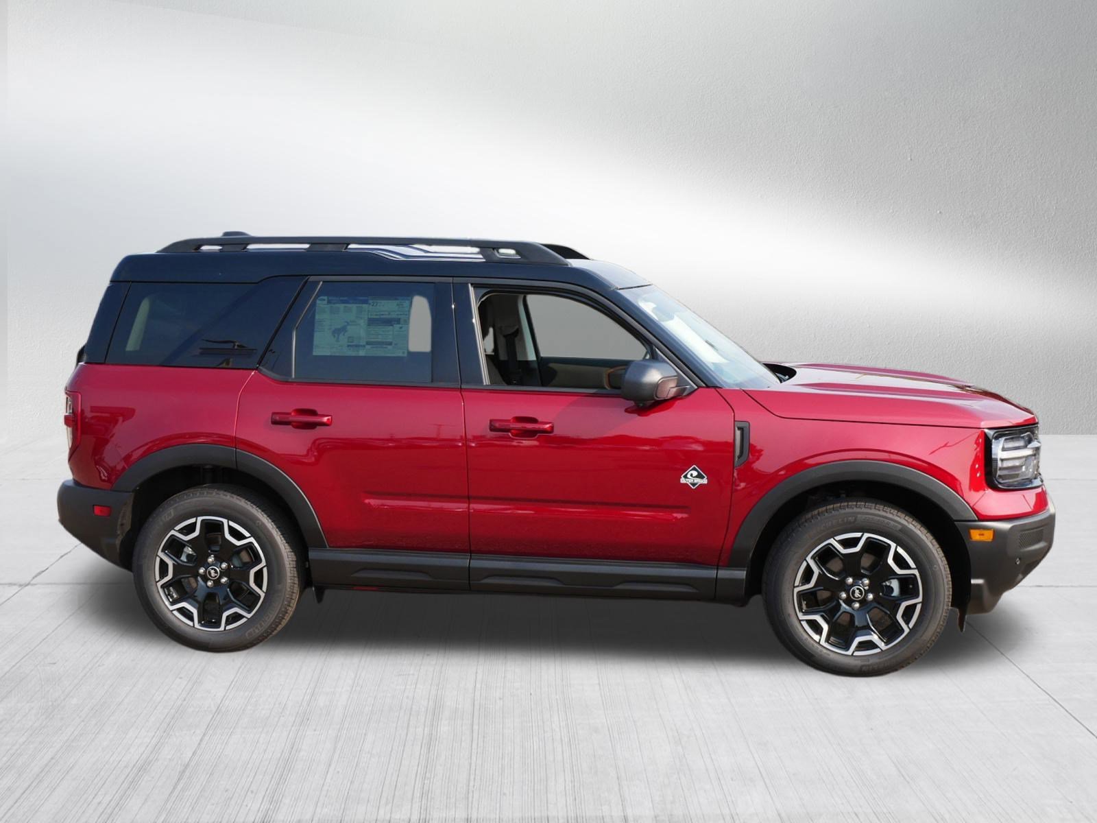 2025 Ford Bronco Sport Outer Banks photo 6