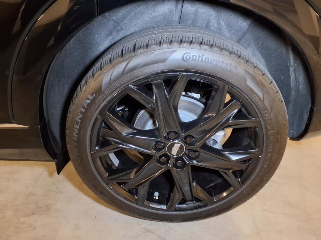 2025 Cadillac Optiq Sport photo 12