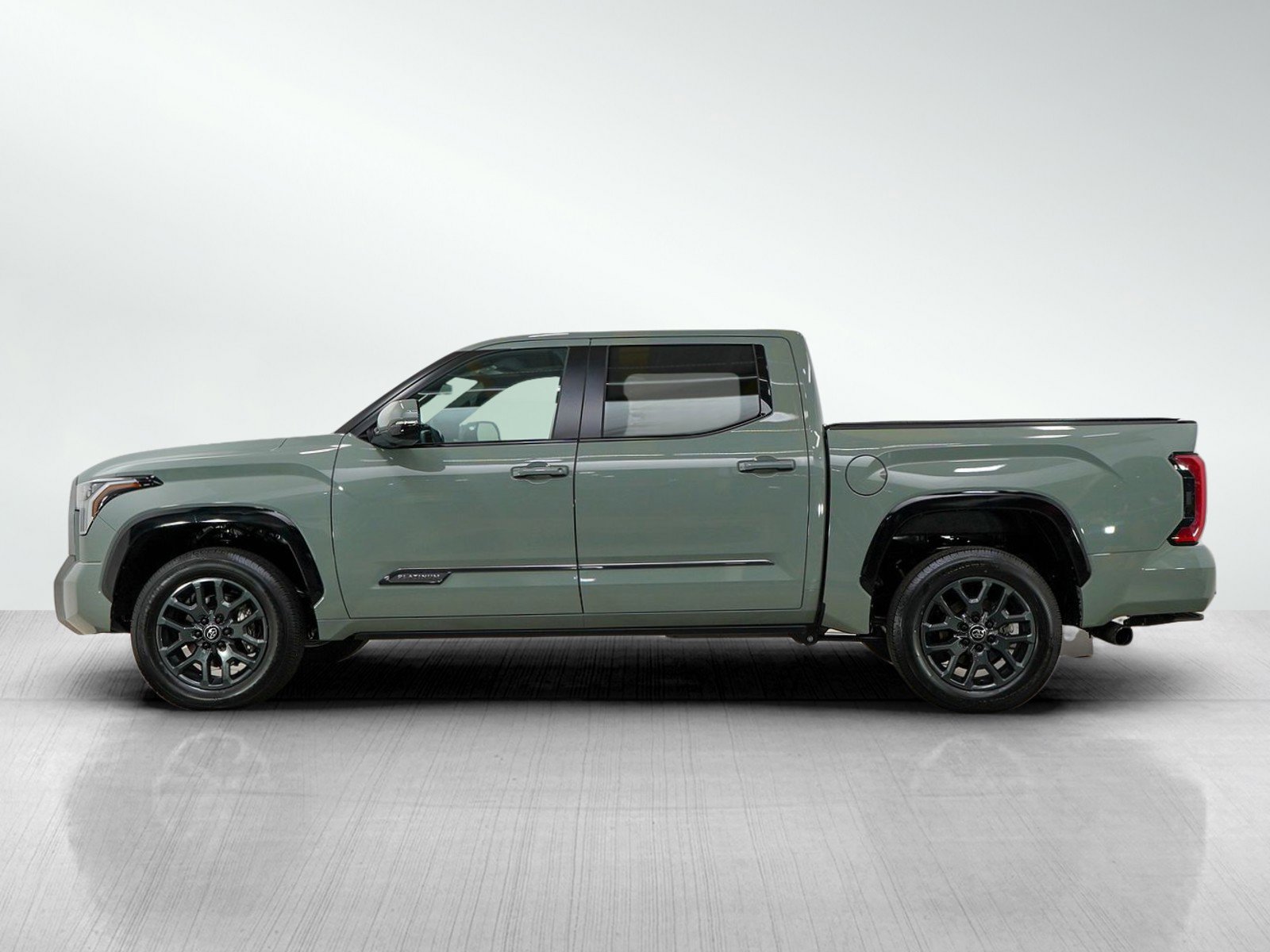 Used 2025 Toyota Tundra Platinum with VIN 5TFNA5DB7SX318820 for sale in Bloomington, Minnesota