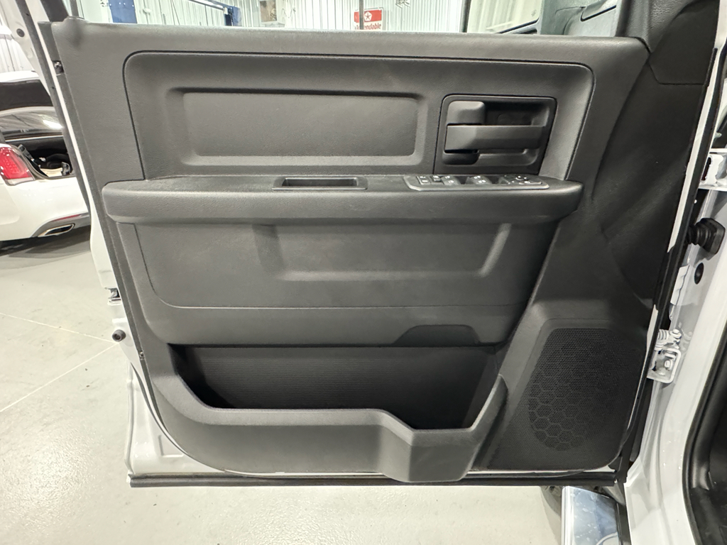 2025 Ram 4500 Tradesman photo 14