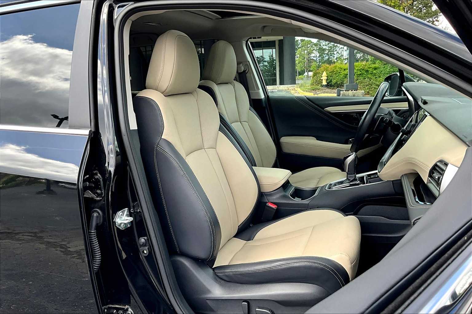 Image 7 of Pre-Owned 2022 Subaru Outback Limited With Navigation & AWD