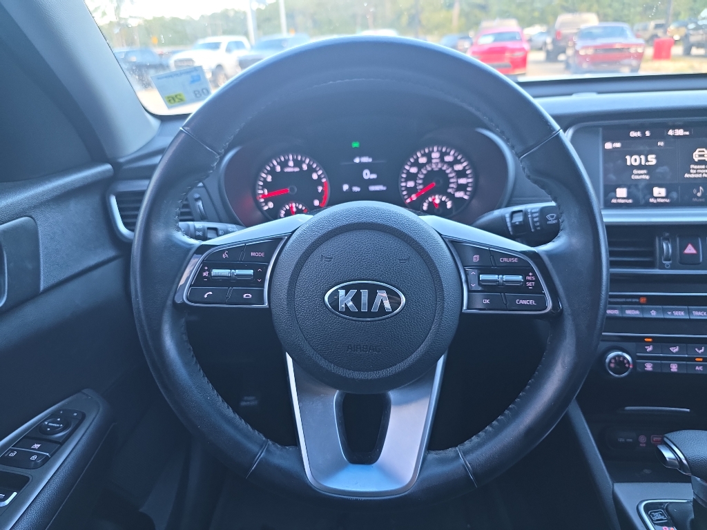 2020 Kia Optima S photo 12