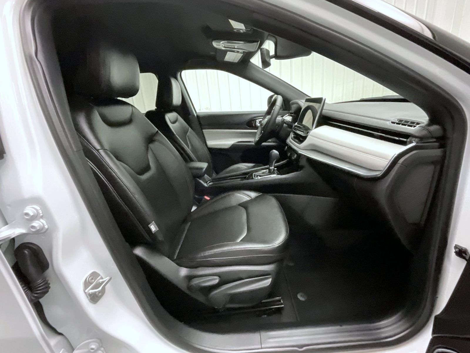 2024 Jeep Compass Limited photo 15