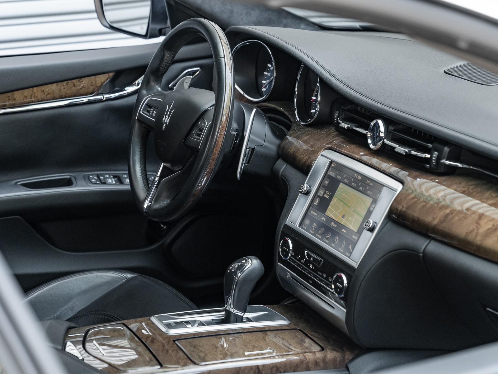 2014 Maserati Quattroporte GTS photo 17