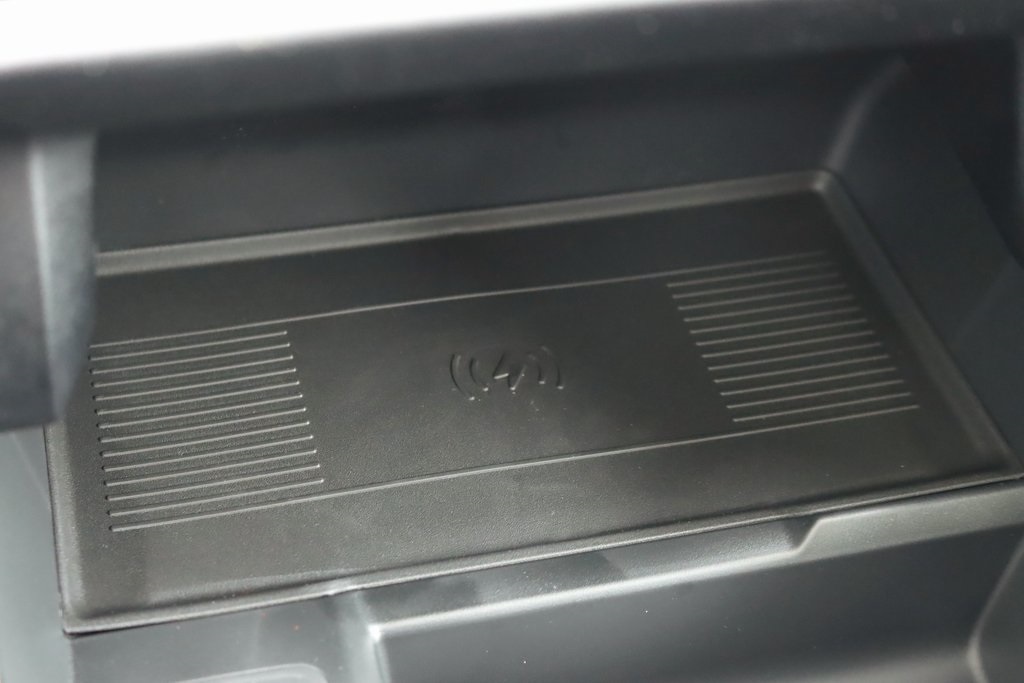 2026 LAND ROVER RANGE ROVER VELAR - Image 29