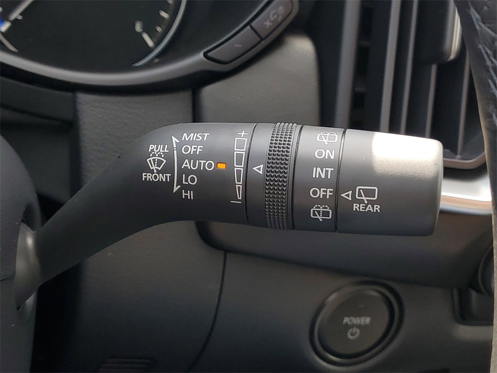2025 Mazda CX-50 Premium photo 23