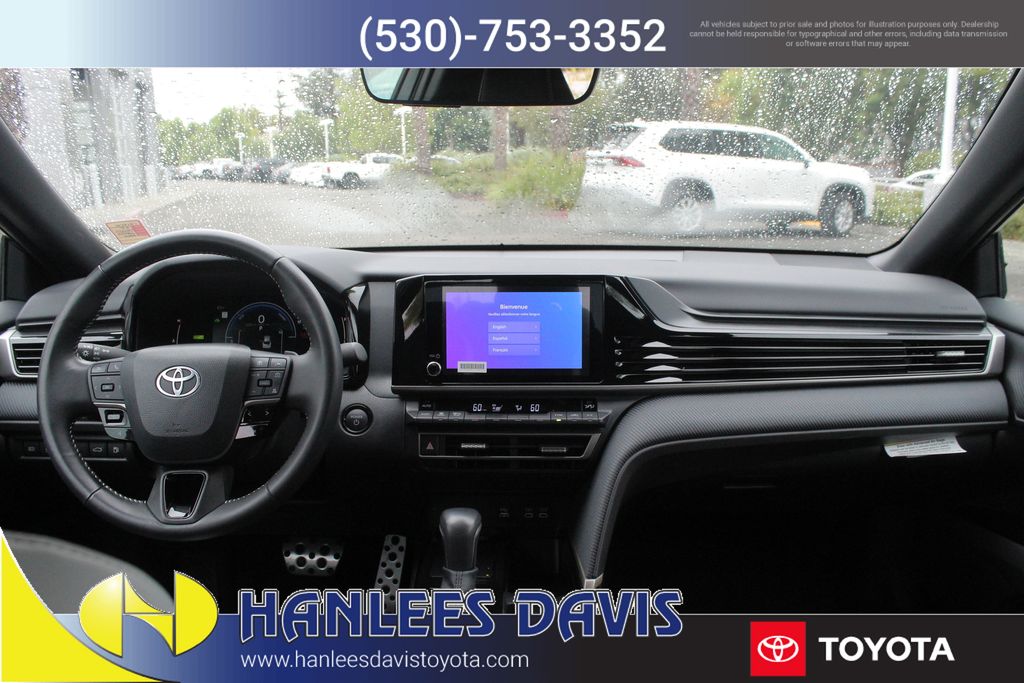 2025 Toyota Camry photo 9