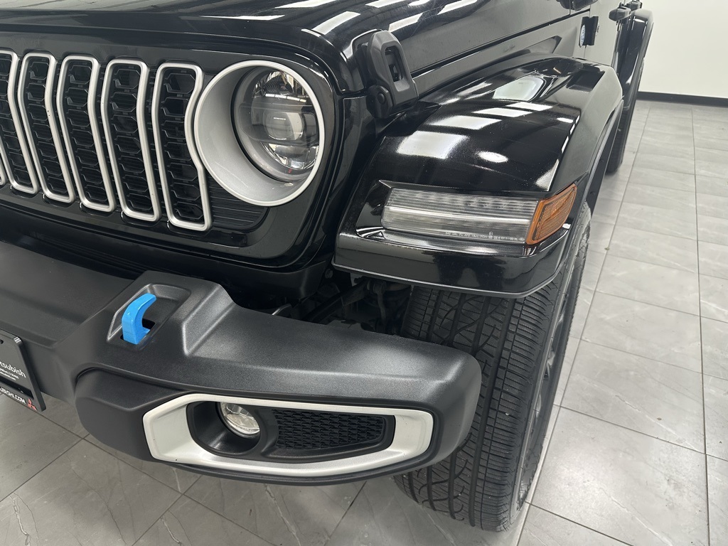 2024 Jeep Wrangler Sahara 4xe photo 6