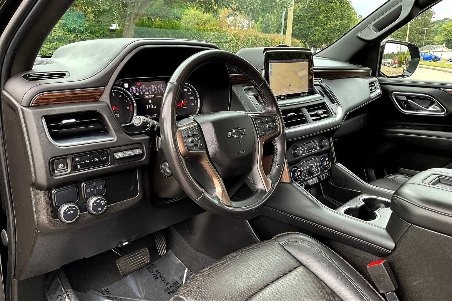 2021 Chevrolet Suburban High Country photo 17